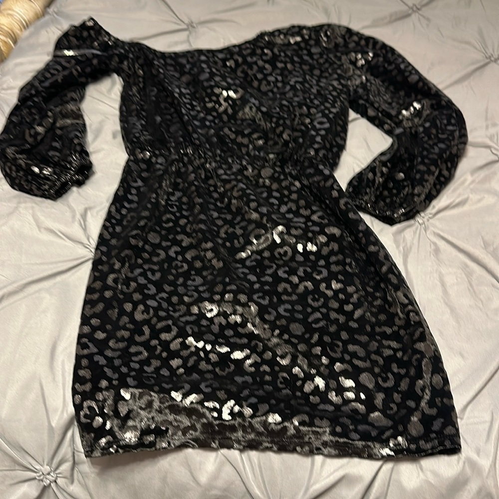 NWT black velvet like cheetah print dress